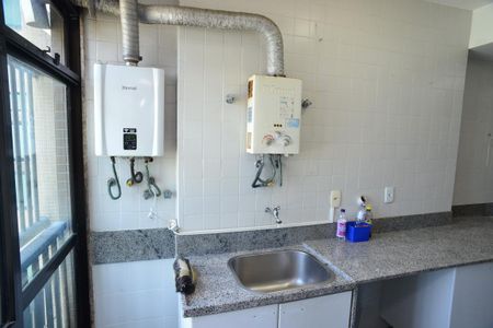 Apartamento à venda com 247m², 4 quartos e 4 vagasÁrea de Serviço