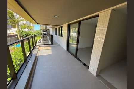 Apartamento à venda com 77m², 2 quartos e sem vagaVaranda 