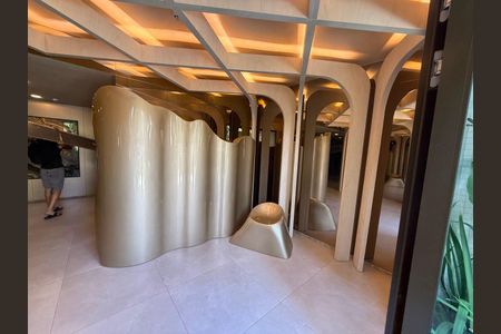 Apartamento à venda com 77m², 2 quartos e sem vagaÁrea comum