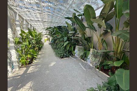 Apartamento à venda com 77m², 2 quartos e sem vagaÁrea comum