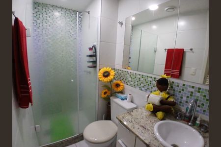 Apartamento à venda com 3 quartos, 70m² em Olaria, Rio de Janeiro