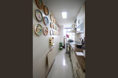 Apartamento à venda com 138m², 2 quartos e 2 vagas Apartamento à venda com 138m², 2 quartos e 2 vagasCozinha