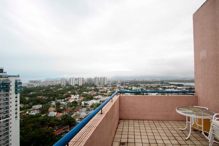 Apartamento à venda com 138m², 2 quartos e 2 vagas Apartamento à venda com 138m², 2 quartos e 2 vagasVaranda da Sala