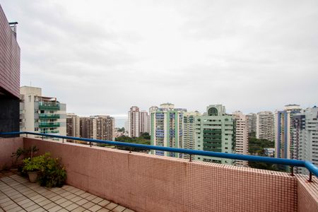 Apartamento à venda com 138m², 2 quartos e 2 vagas Apartamento à venda com 138m², 2 quartos e 2 vagasVaranda da Sala