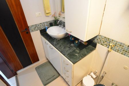 Apartamento à venda com 138m², 2 quartos e 2 vagasBanheiro Suíte