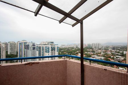 Apartamento à venda com 138m², 2 quartos e 2 vagas Apartamento à venda com 138m², 2 quartos e 2 vagasVaranda da Suíte