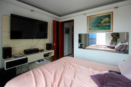 Apartamento à venda com 138m², 2 quartos e 2 vagas Apartamento à venda com 138m², 2 quartos e 2 vagasSuíte