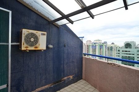 Apartamento à venda com 138m², 2 quartos e 2 vagasVaranda Superior