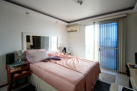 Apartamento à venda com 138m², 2 quartos e 2 vagas Apartamento à venda com 138m², 2 quartos e 2 vagasSuíte