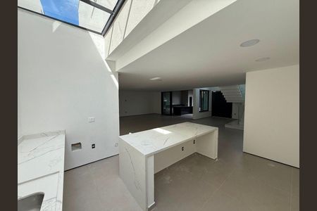 Casa à venda com 4 quartos, 492m² em Barra da Tijuca, Rio de Janeiro