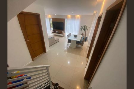 Casa à venda com 4 quartos, 280m² em Vargem Pequena, Rio de Janeiro