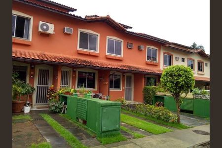 Casa à venda com 2 quartos, 80m² em Pechincha, Rio de Janeiro
