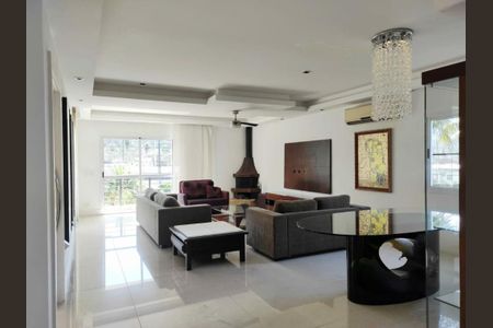 Casa à venda com 5 quartos, 420m² em Vargem Grande, Rio de Janeiro