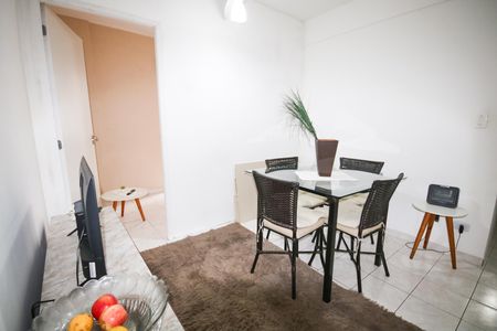 Apartamento para alugar com 75m², 2 quartos e 1 vaga Apartamento para alugar com 75m², 2 quartos e 1 vagaSala de Jantar