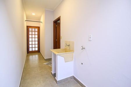 Casa para alugar com 120m², 2 quartos e 2 vagas Casa para alugar com 120m², 2 quartos e 2 vagasÁrea de Serviço