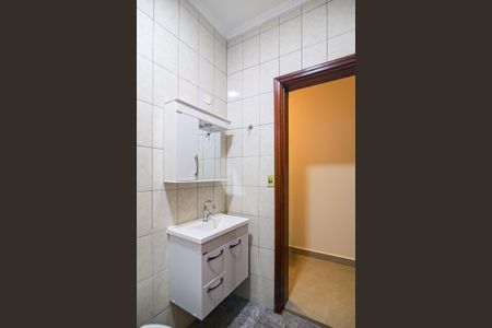 Casa para alugar com 120m², 2 quartos e 2 vagas Casa para alugar com 120m², 2 quartos e 2 vagasBanheiro