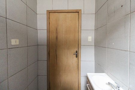 Casa à venda com 121m², 2 quartos e 1 vaga Casa à venda com 121m², 2 quartos e 1 vagaBanheiro Social