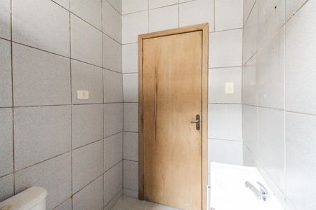 Casa à venda com 121m², 2 quartos e 1 vaga Casa à venda com 121m², 2 quartos e 1 vagaBanheiro Social