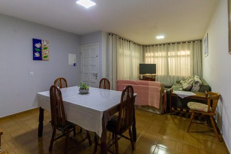 Sala de casa para alugar com 4 quartos, 185m² em Chácara Seis de Outubro, São Paulo