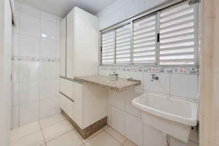 Apartamento à venda com 100m², 2 quartos e 1 vagaÁrea de Serviço