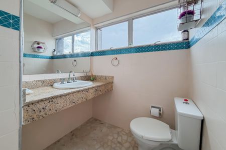 Apartamento à venda com 100m², 2 quartos e 1 vagaBanheiro Social
