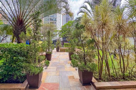 Apartamento à venda com 100m², 2 quartos e 1 vagaÁrea Externa