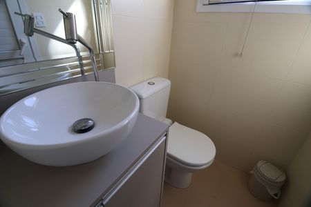 Casa à venda com 355m², 5 quartos e 4 vagasBanheiro 2 - Casa 2
