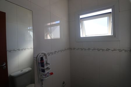 Casa à venda com 355m², 5 quartos e 4 vagasBanheiro suíte- Casa 2