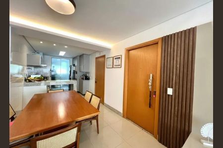 Apartamento à venda com 4 quartos, 131m² em Buritis, Belo Horizonte