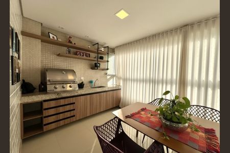 Apartamento à venda com 4 quartos, 131m² em Buritis, Belo Horizonte