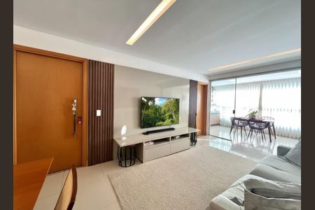 Apartamento à venda com 4 quartos, 131m² em Buritis, Belo Horizonte