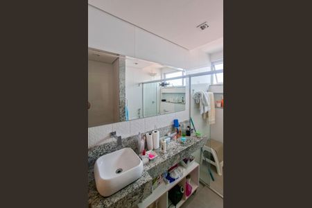 Apartamento para alugar com 95m², 4 quartos e 1 vaga Apartamento para alugar com 95m², 4 quartos e 1 vagaBanheiro