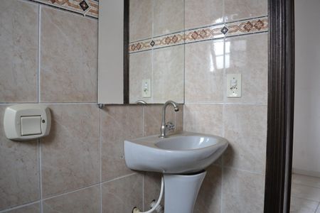 Casa de condomínio à venda com 105m², 3 quartos e 2 vagasBanheiro Suíte