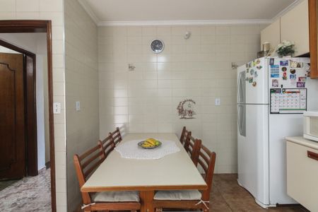 Casa à venda com 189m², 2 quartos e 2 vagasCozinha