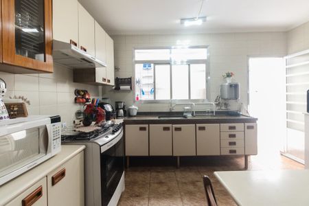 Casa à venda com 189m², 2 quartos e 2 vagasCozinha