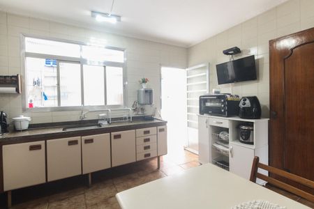 Casa à venda com 189m², 2 quartos e 2 vagasCozinha