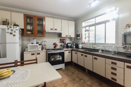 Casa à venda com 189m², 2 quartos e 2 vagasCozinha