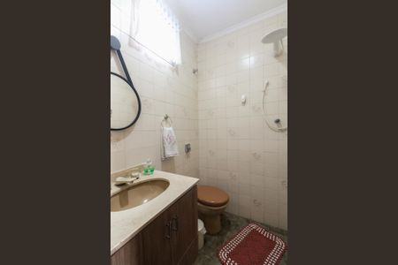 Casa à venda com 189m², 2 quartos e 2 vagasBanheiro Social