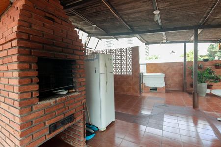 Casa à venda com 189m², 2 quartos e 2 vagasTerraço com Churrasqueira