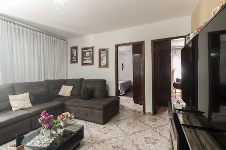 Casa à venda com 189m², 2 quartos e 2 vagasSala