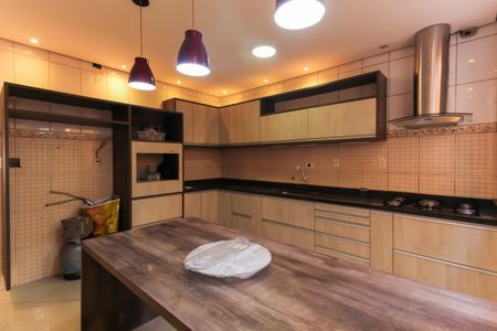 Casa de condomínio à venda com 170m², 2 quartos e 5 vagasCozinha