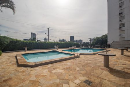 Apartamento à venda com 77m², 2 quartos e 1 vaga Apartamento à venda com 77m², 2 quartos e 1 vagaÁrea comum - Piscina