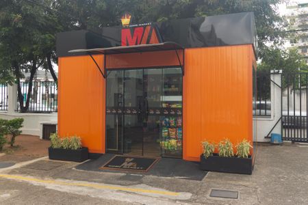 Apartamento para alugar com 50m², 2 quartos e 1 vagaÁrea comum - Mini Mercado