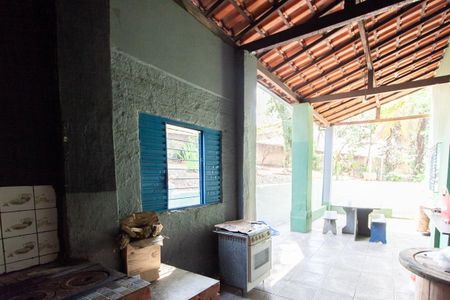 Casa à venda com 243m², 2 quartos e 6 vagasCozinha 2