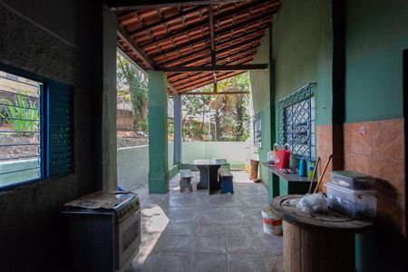 Casa à venda com 243m², 2 quartos e 6 vagasCozinha 2