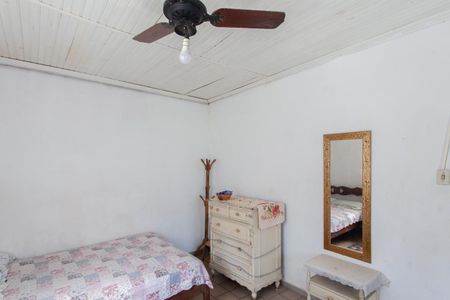 Casa à venda com 243m², 2 quartos e 6 vagasQuarto 2