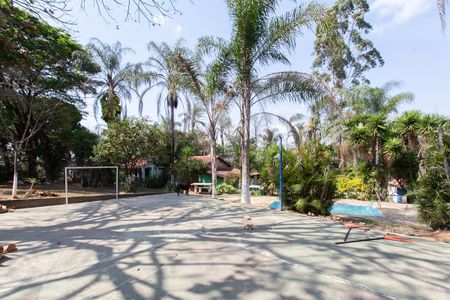 Casa à venda com 243m², 2 quartos e 6 vagasQuadra