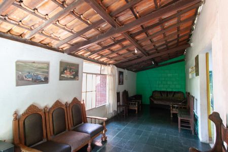 Sala de casa à venda com 2 quartos, 243m² em Jaqueline, Belo Horizonte