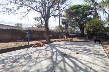 Casa à venda com 243m², 2 quartos e 6 vagasQuadra