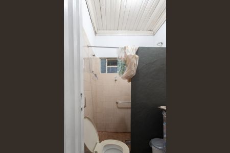 Casa à venda com 243m², 2 quartos e 6 vagasBanheiro